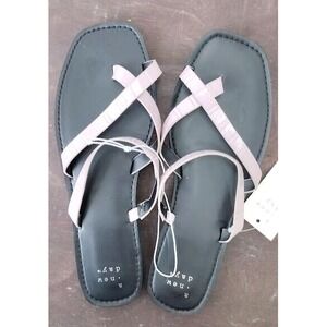 A New Day Women Flat Thong Sandals Lilac Felicity Size 8.5